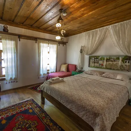 Yeni Gelin Evi Проживание в семье *