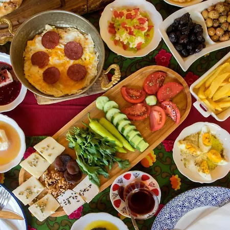 Проживание в семье Yeni Gelin Evi Бирги