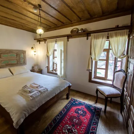 Yeni Gelin Evi Проживание в семье *